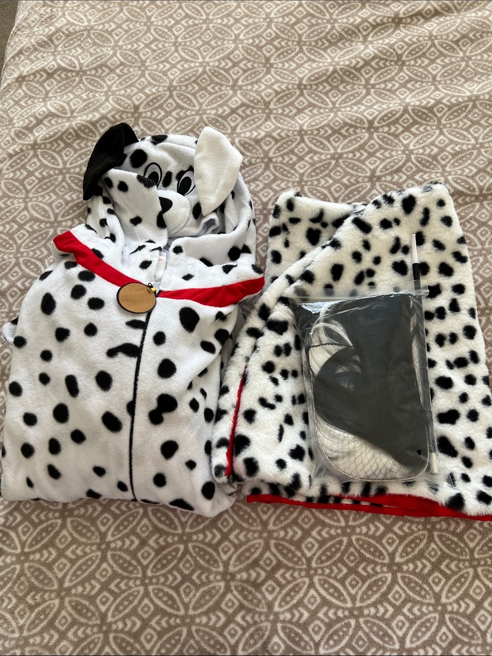 Dalmatian and Cruella Deville Adult costumes